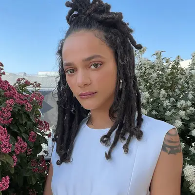 model wearing soft rosy makeup