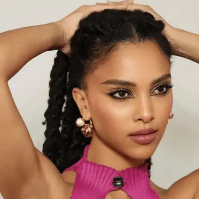 model wearing graphic black eyeliner 