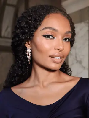 Vanessa Hudgens wearing eyeshadow underneath eye