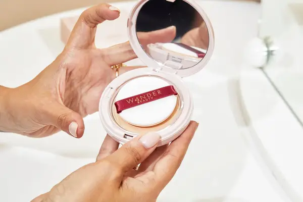 Giorgio Armani Beauty Luminous Silk Foundation