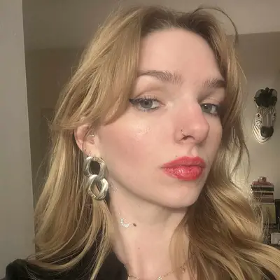 MYM Beauty editor Ali Webb wears Sacheu lip liner stain in red