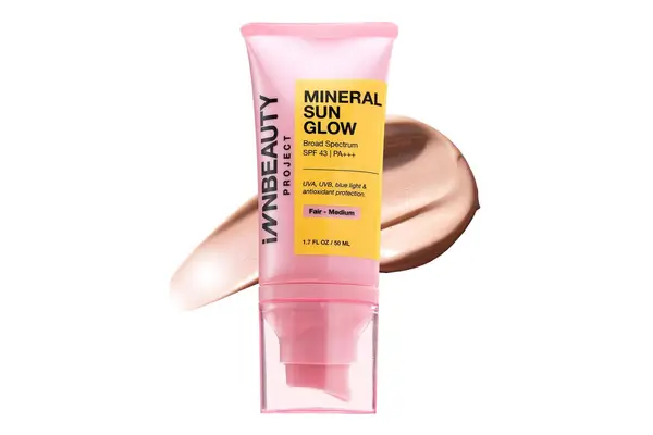 iNNBEAUTY PROJECT Mineral Sun Glow Broad Spectrum Sunscreen SPF 43