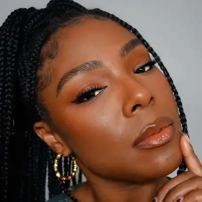 Close up of makeup artist Jonet Williamson 