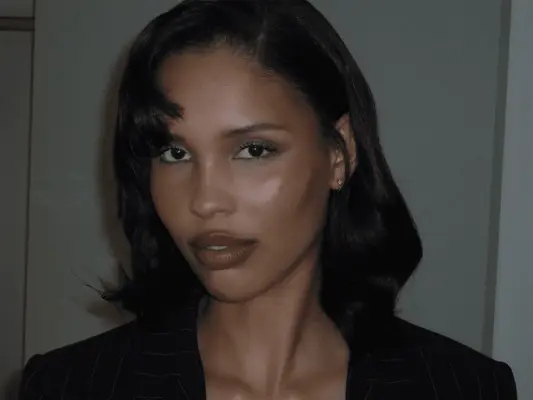 Top 8 inverno 2025 Tendenze per il trucco: luce della pelle di luna e altro ancora e altro ancora