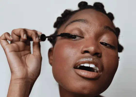 4 correzioni di mascara secco per rinfrescare il tuo tubo preferito