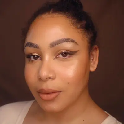 Bat Wing Eyeliner Sheer Gray