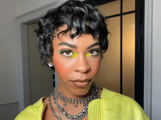 lime green eyeliner on rico nasty