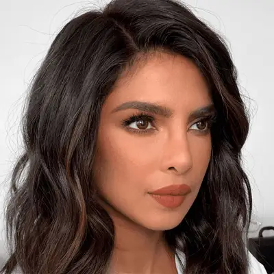 priyanka chopra wearing burnt orange lipstick