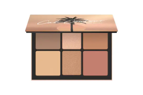 Photos of person’s face before and after using MAC Cosmetics Studio Fix Sculpt and Shape Contour Palette