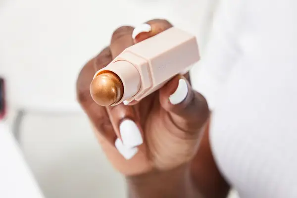 The color of the Fenty Beauty Match Stix Duo Contour Highlight Set