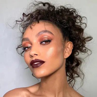 Bold Makeup Looks Glistening