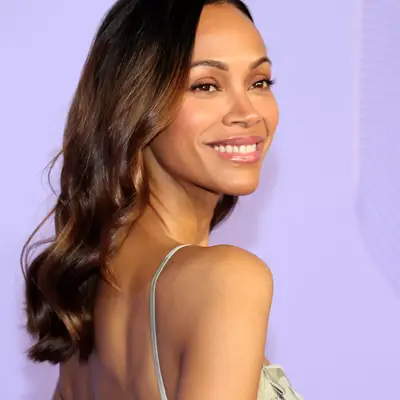 Zoe Saldaña wearing pink lip gloss