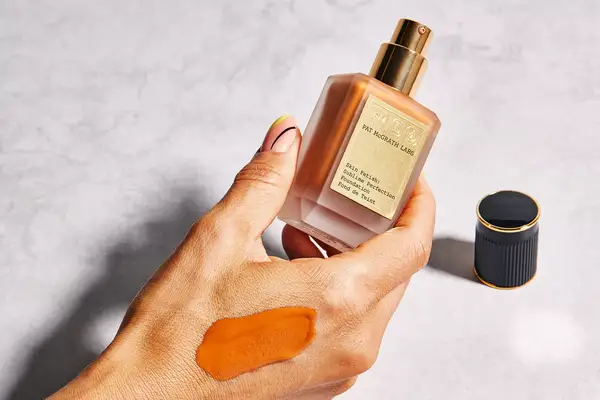 Nars Light Reflecting Advanced Skincare Foundation