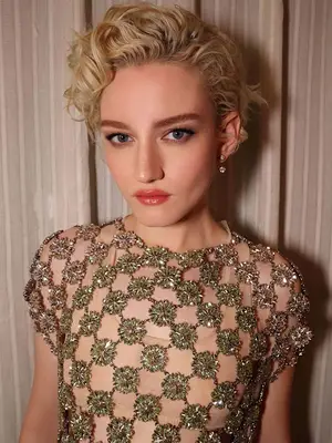 julia garner