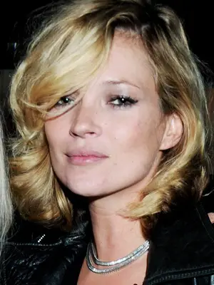 Kate moss, short curls