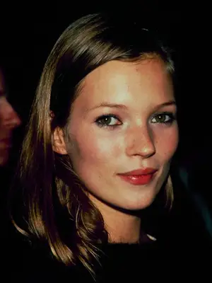 Young kate moss, blonde hair and red lips, beauty evolution