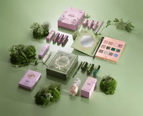 The R.e.m Beauty x Wicked set.