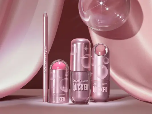 R.e.m Beauty Galinda Set.