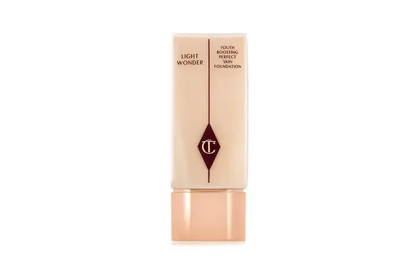 Charlotte Tilbury Light Wonder Foundation