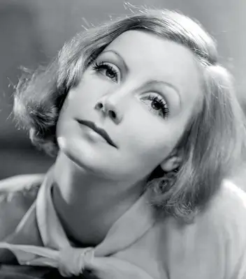 eyeliner-styles-history