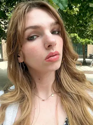 Glossier Lip Line pencil