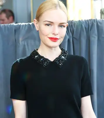 kate bosworth with a red lip