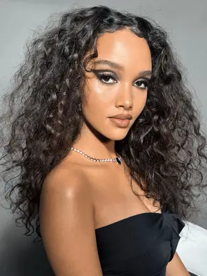 model with metallic green smoky eye