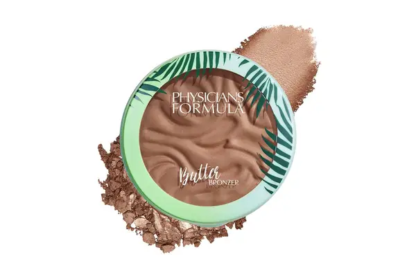 A before and after photo showing the effects of using Maybelline New York City Bronzer Powder Makeup