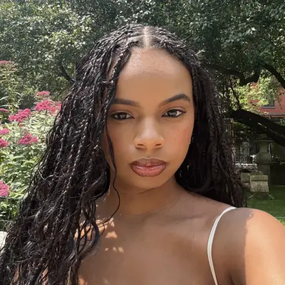 Olivia Hancock wearing the Clinique Nude Honey Almost Lipstick