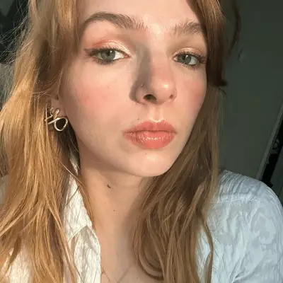 Ali wearing the Kosas Blush Is Life Blush