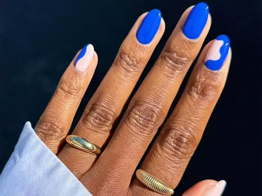 royal blue manicure