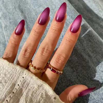 Berry aura nails