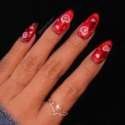 red velvet manicure with hearts