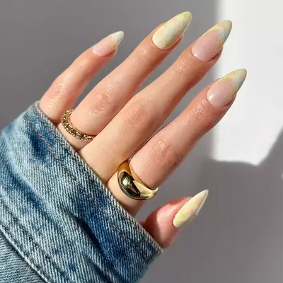 pastel gradient nails