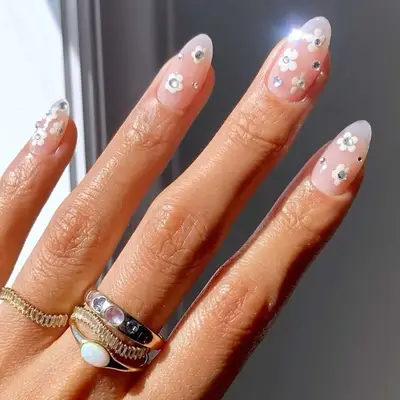 Sparkling Floral Nails