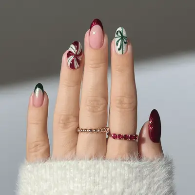 Manicure with red glitter gradient tips