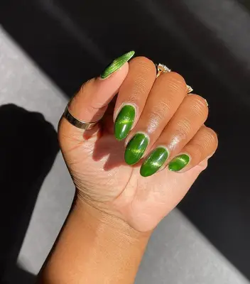 Green cat eye nails