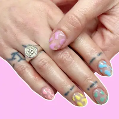 Neon cheetah jelly nails