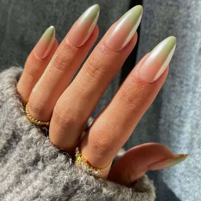 green ombre chrome nails