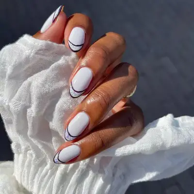 White manicure with black double French tips