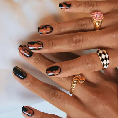 tortoiseshell nails