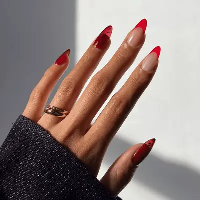 Manicure with purple muddled polishes 