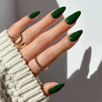 dark green almond nails