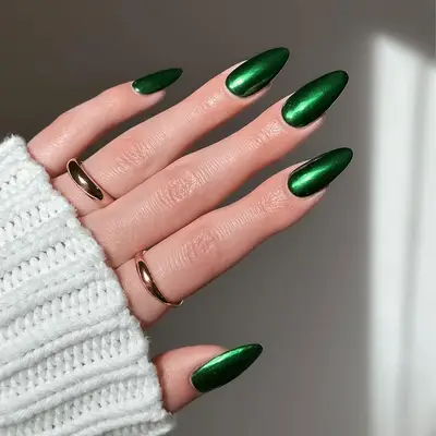dark green almond nails