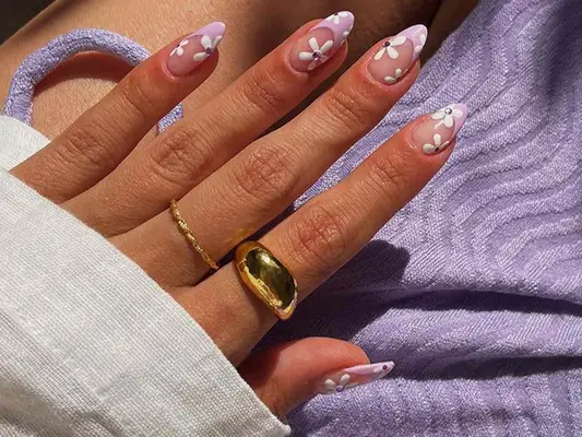 lavender daisy nails