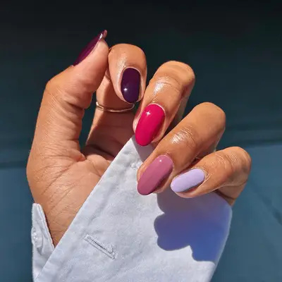 gradient purple manicure 