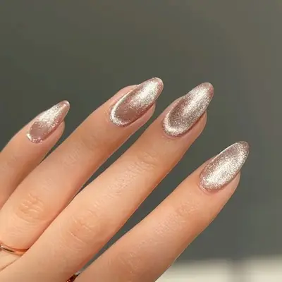 an oyster velvet manicure