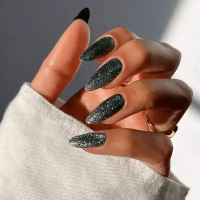 black velvet nails