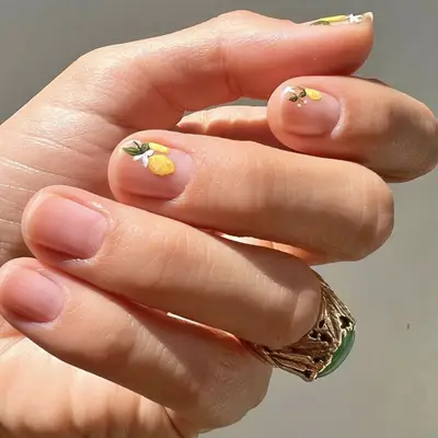 minimalist lemon nail art manicure 