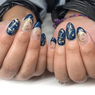 Short rainbow striped tip almond nails